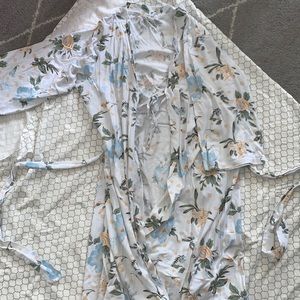Maternity XL delivery robe